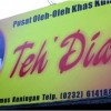 Toko oleh oleh Teh Diah.